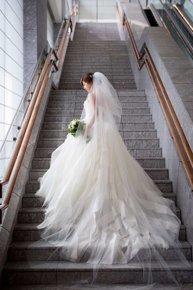 VERA WANG BRIDE ヴェラウォン ３段ベール ウェディングドレス アイボリーアイボリー